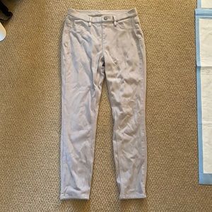 7/8 length Legging Pants in light gray